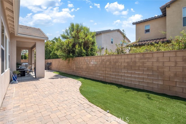 Detail Gallery Image 12 of 62 For 61 Windwalker Way, Tustin,  CA 92782 - 6 Beds | 5/1 Baths
