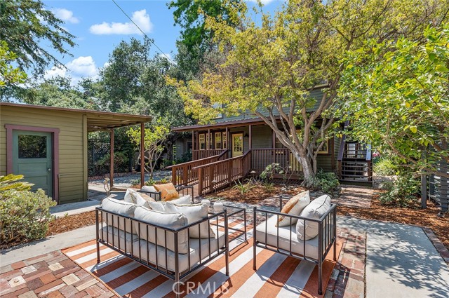 1130 Windsor Place, South Pasadena CA: https://media.crmls.org/medias/9770bf73-0548-4328-a697-1d2b738b00c1.jpg