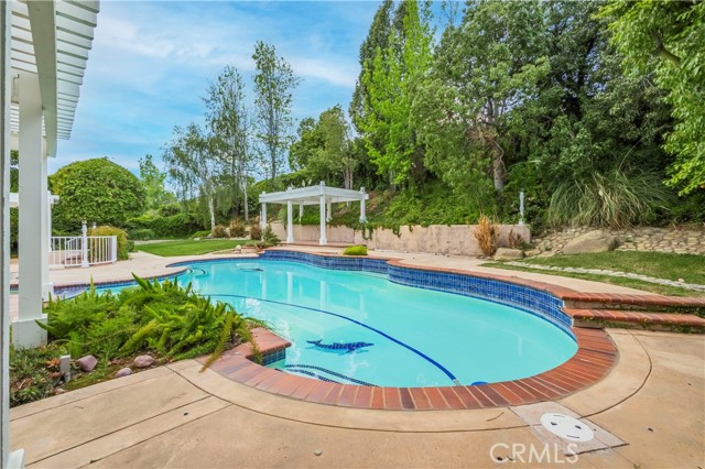 369 Ashbury Lane, Upland CA: https://media.crmls.org/medias/97710842-d800-4e91-9fdb-586ba7af3769.jpg