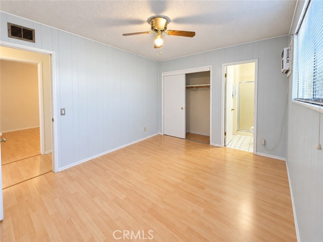 10883 Vinedale photo 21