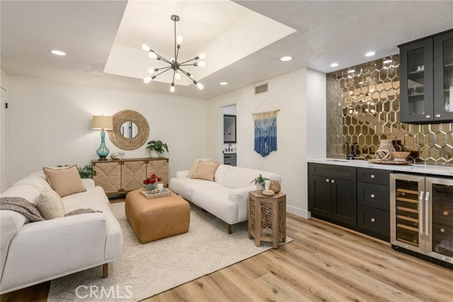 Detail Gallery Image 10 of 47 For 1550 Michael Ln, Pacific Palisades,  CA 90272 - 3 Beds | 3/1 Baths