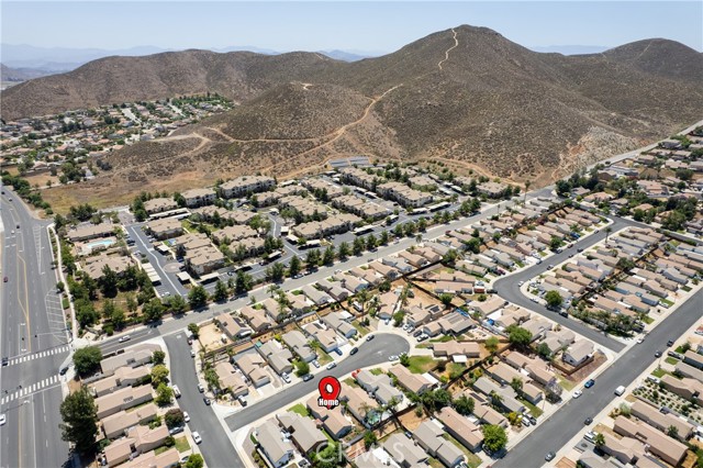27781 Spring Meadow Court, Menifee CA: https://media.crmls.org/medias/9772460e-42b8-4b42-a9a7-e30c5bbd7883.jpg