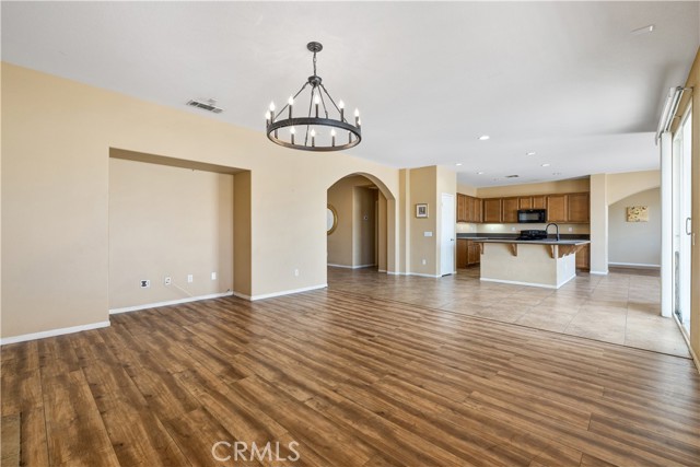 Image 38 of 47 For 82746 Mount Riley Drive