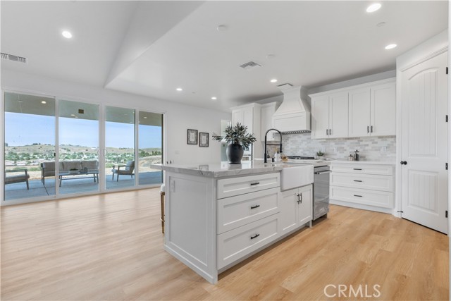 Detail Gallery Image 13 of 64 For 13165 N Bluffs Ct, San Miguel,  CA 93451 - 4 Beds | 2/1 Baths
