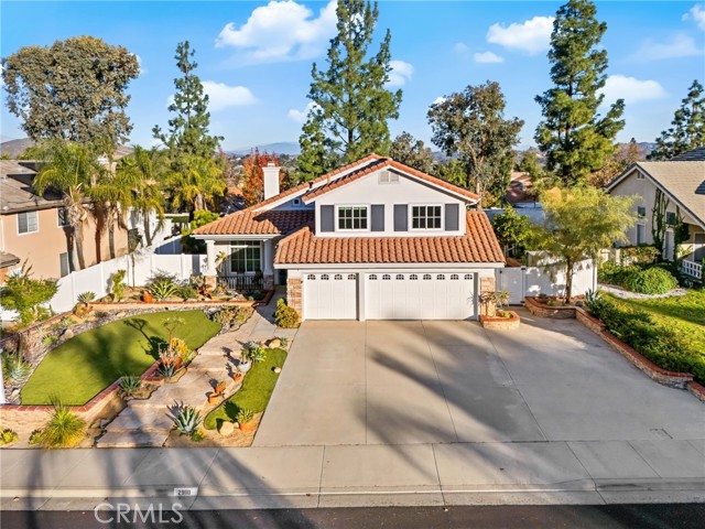 Detail Gallery Image 2 of 32 For 29110 Wayfarer Ln, Lake Elsinore,  CA 92530 - 4 Beds | 2/1 Baths