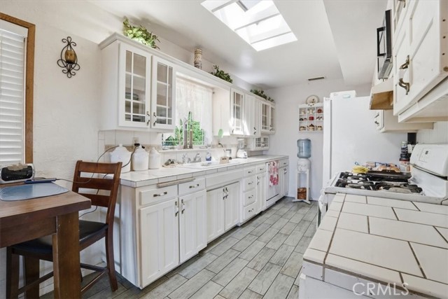 Detail Gallery Image 17 of 55 For 4400 Harrison Canyon, San Bernardino,  CA 92404 - 3 Beds | 1 Baths