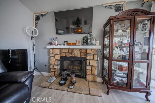 Detail Gallery Image 13 of 41 For 2786 Plaza Serena, Rialto,  CA 92377 - 3 Beds | 2 Baths