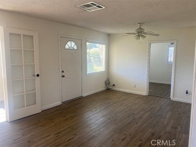 Detail Gallery Image 2 of 8 For 661 Chestnut Ave, Beaumont,  CA 92223 - 3 Beds | 1/1 Baths