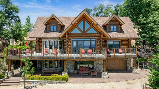 26000 Deertrail Drive, Tehachapi CA: https://media.crmls.org/medias/9776fbb2-1f1a-4b89-b63b-75652ebdb5b2.jpg
