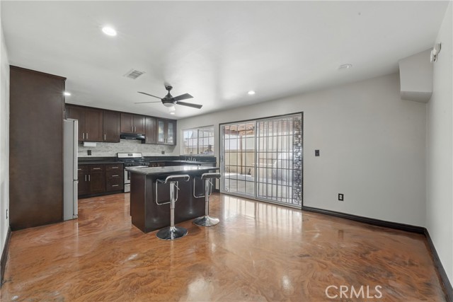 Detail Gallery Image 6 of 25 For 9334 Pioneer Bld, Santa Fe Springs,  CA 90670 - 4 Beds | 2 Baths
