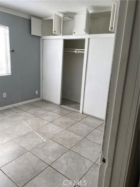 Detail Gallery Image 4 of 5 For 170 Olive, San Bernardino,  CA 92408 - 2 Beds | 1 Baths