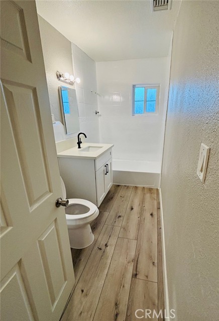 Detail Gallery Image 15 of 30 For 9472 Rose Ave, Montclair,  CA 91763 - 3 Beds | 1/1 Baths