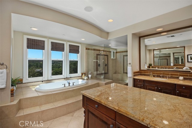 15 Long View Road, Coto de Caza CA: https://media.crmls.org/medias/97774184-1478-4bce-9f04-7e1472e7d57b.jpg