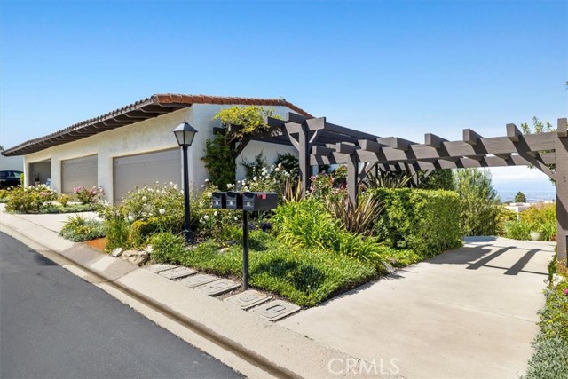 47 Sycamore Lane, Rolling Hills Estates, California 90274, 2 Bedrooms Bedrooms, ,2 BathroomsBathrooms,Residential,Sold,Sycamore,SB23073393
