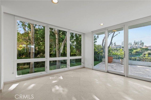 Detail Gallery Image 12 of 26 For 2 Inverness Lane, Newport Beach,  CA 92660 - 4 Beds | 4 Baths