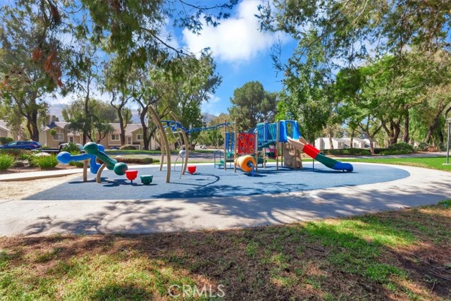 Detail Gallery Image 21 of 22 For 23556 Cambridge Rd #327,  Yorba Linda,  CA 92887 - 2 Beds | 2 Baths