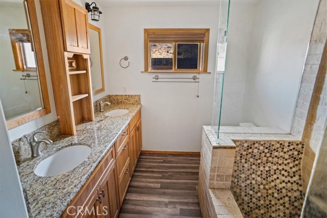 Detail Gallery Image 15 of 21 For 35225 Small Rd, Palmdale,  CA 93550 - 4 Beds | 2/1 Baths