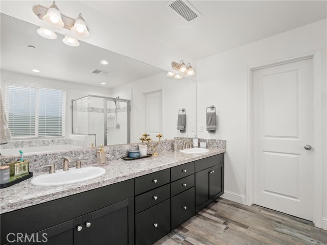 Detail Gallery Image 22 of 36 For 4080 San Jose, Clovis,  CA 93619 - 3 Beds | 3 Baths