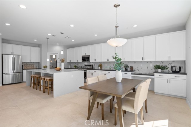 Detail Gallery Image 24 of 54 For 5612 Levanto St, Bakersfield,  CA 93306 - 4 Beds | 3 Baths