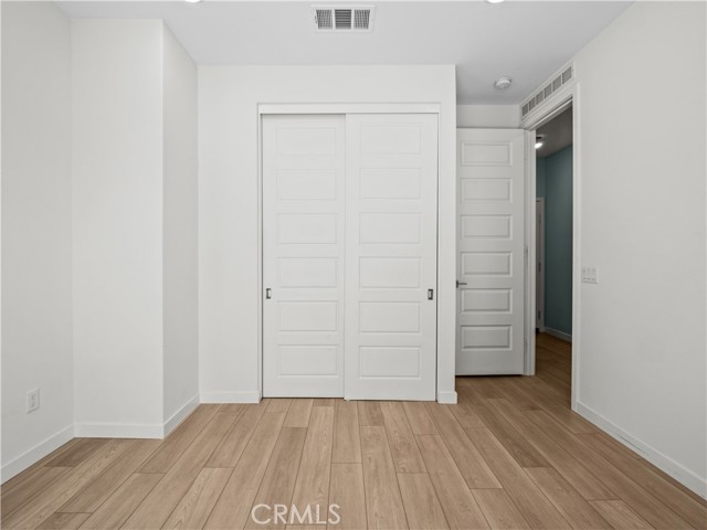 Detail Gallery Image 33 of 41 For 27148 Valley Oak Pl, Valencia,  CA 91381 - 4 Beds | 4 Baths