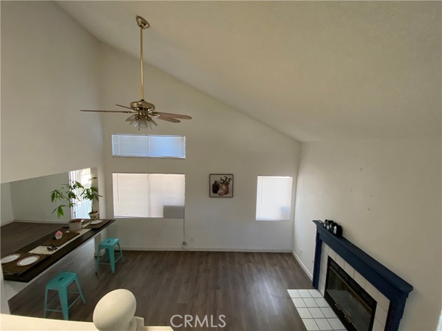 43321 Cottage Lane, Lancaster CA: https://media.crmls.org/medias/977b1c1e-d4d6-4f3f-974a-45ff071d742e.jpg