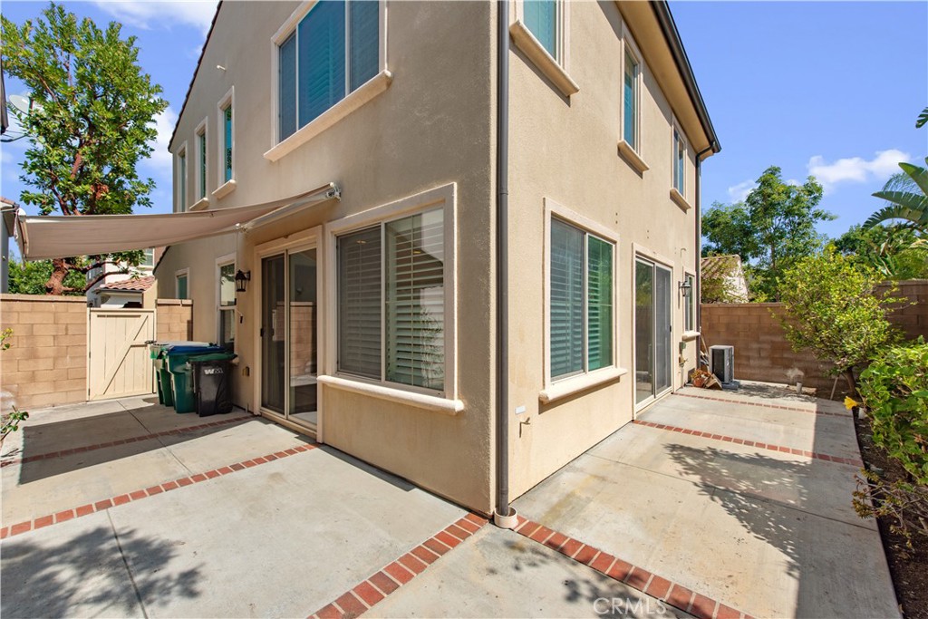 977b3a3d Af17 4e3d B4e1 A36c3ecf2593