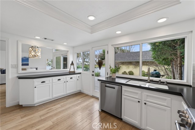 Detail Gallery Image 16 of 72 For 7 E Yale Loop, Irvine,  CA 92604 - 3 Beds | 2 Baths