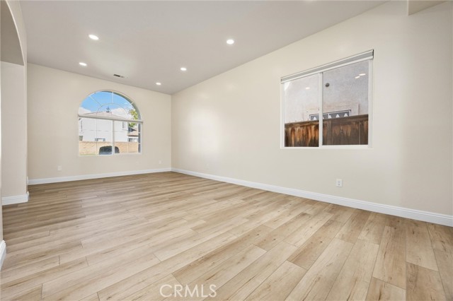 Detail Gallery Image 22 of 55 For 8707 Shore View, Bakersfield,  CA 93312 - 4 Beds | 3 Baths