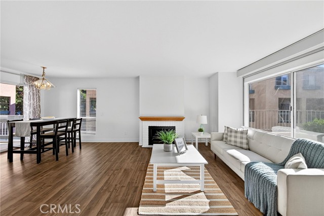 Front Image Thumbnail for CRSB25263368