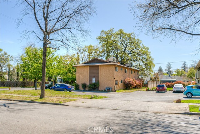 1540 Locust Street, Chico, California 95928, ,Residential Income,For Sale,1540 Locust Street,CROR23062676