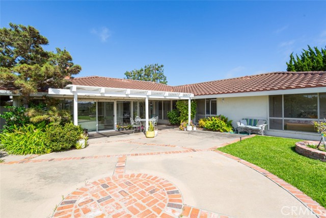 Detail Gallery Image 34 of 36 For 2727 Island View Dr, Corona Del Mar,  CA 92625 - 4 Beds | 2/1 Baths