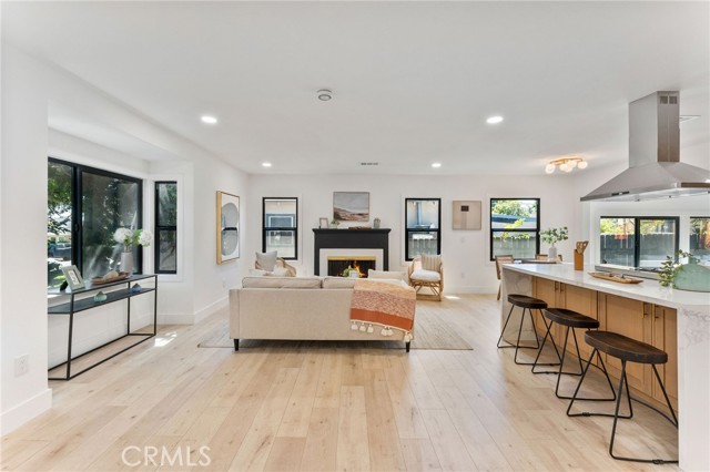 Detail Gallery Image 10 of 49 For 57 S Grand Oaks Ave, Pasadena,  CA 91107 - 3 Beds | 2 Baths
