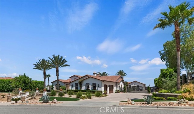16850 Nandina Avenue, Riverside CA: https://media.crmls.org/medias/977fd016-f636-4fcf-8e43-317f9cb8a26a.jpg