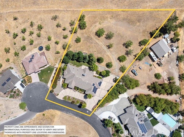 1226 Kapareil Lane, Paso Robles CA: https://media.crmls.org/medias/977fdc0d-8427-4adb-9fbc-7870bc674a08.jpg