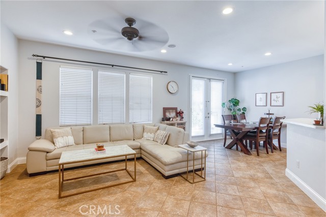 Front Image Thumbnail for CROC25247187