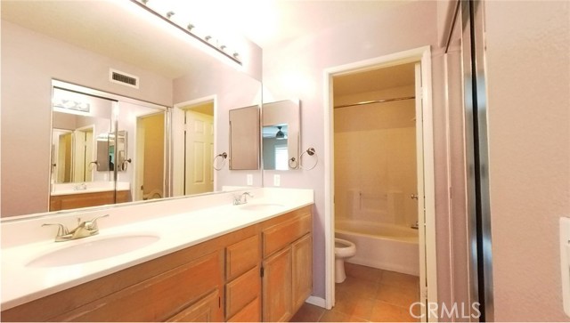 25709 Holiday Circle, Stevenson Ranch CA: https://media.crmls.org/medias/97804afc-f20a-41be-9fb9-67e54d858d07.jpg