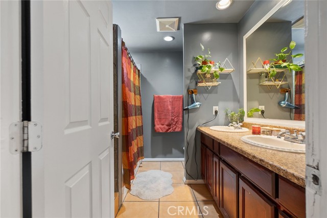 3428 Fletcher Drive, Los Angeles CA: https://media.crmls.org/medias/9781871d-508a-45bb-a850-294e6950c694.jpg