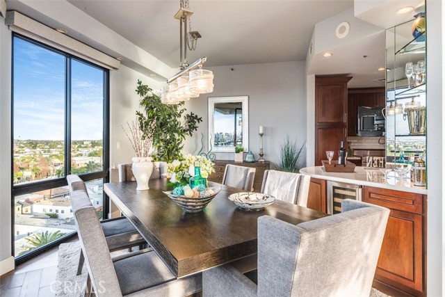 Dining area with Panorama of views