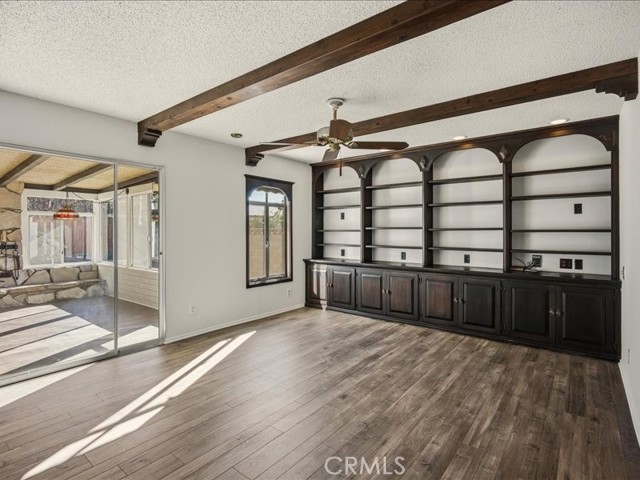 Detail Gallery Image 14 of 51 For 900 De Jur, Brea,  CA 92821 - 3 Beds | 2 Baths