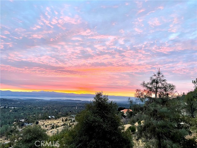 Detail Gallery Image 36 of 38 For 15223 Ledgewood Dr, Redding,  CA 96001 - 3 Beds | 2/1 Baths