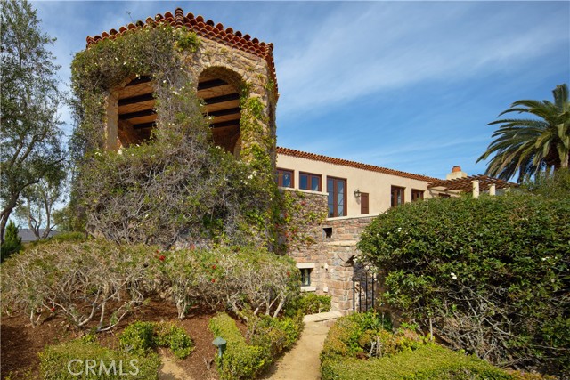 Detail Gallery Image 35 of 42 For 1302 Skyline Dr, Laguna Beach,  CA 92651 - 4 Beds | 4/1 Baths