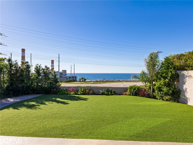 Detail Gallery Image 12 of 62 For 355 Hillcrest St, El Segundo,  CA 90245 - 5 Beds | 3 Baths