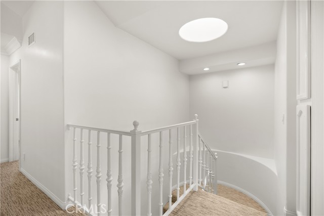 6042 Shadowbrook Circle, Huntington Beach CA: https://media.crmls.org/medias/9785dc22-63f3-443b-acff-37a7ab757cd2.jpg