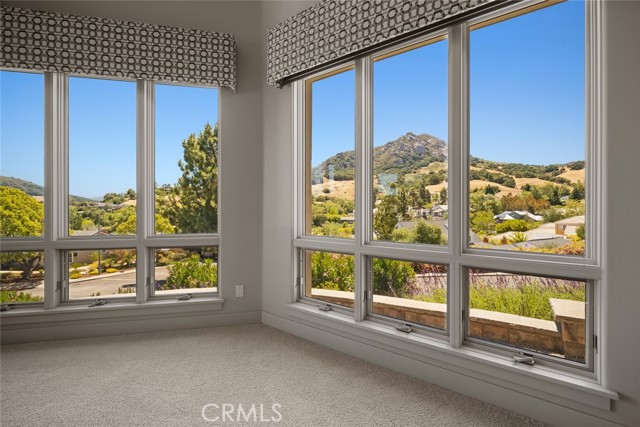 940 Pasatiempo Drive, San Luis Obispo CA: https://media.crmls.org/medias/978657f6-426d-4458-ae84-c8fd42c3be4c.jpg