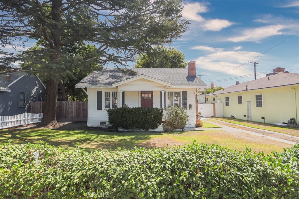 1206 N Keystone