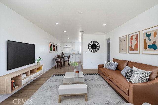 205 S Myrtle Street, Bakersfield CA: https://media.crmls.org/medias/97871392-10d2-4aeb-8dba-bb5d5a02ca8b.jpg