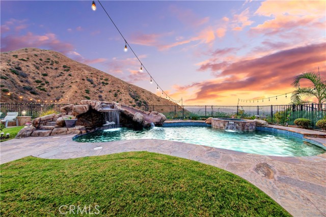 2514 Bulrush Circle, Corona CA: https://media.crmls.org/medias/97871501-96f4-4993-a3a2-fbf70ec3fccf.jpg