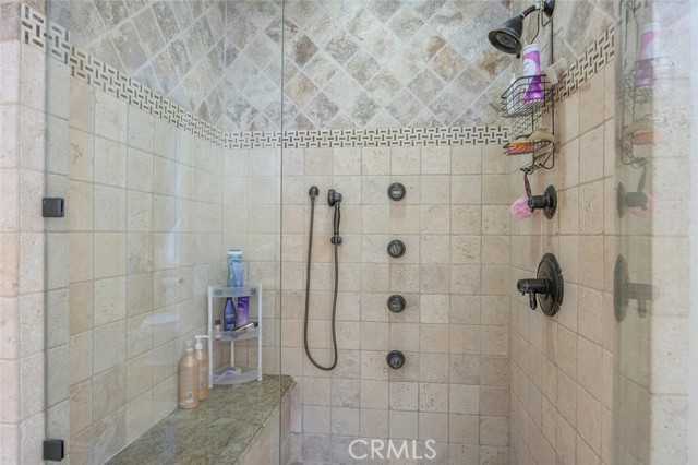 Detail Gallery Image 43 of 62 For 21120 Placerita Canyon Rd, Newhall,  CA 91321 - 5 Beds | 6 Baths