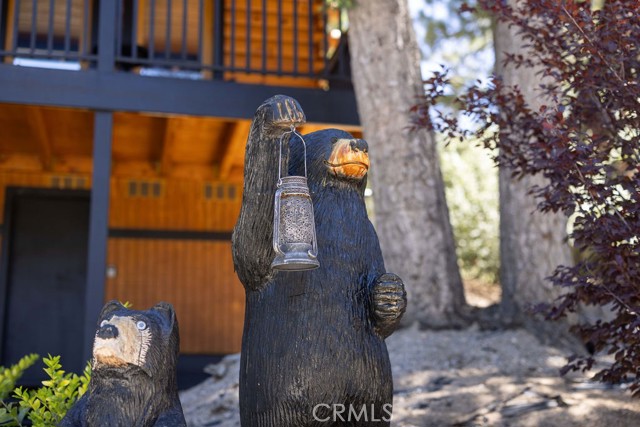 893 Silver Tip Drive, Big Bear CA: https://media.crmls.org/medias/97882d44-782b-4898-8863-002a96613d78.jpg