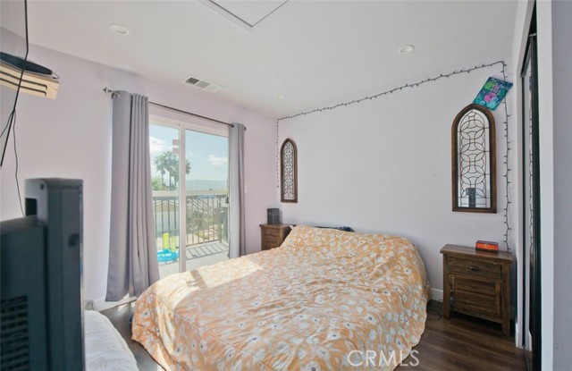 Detail Gallery Image 45 of 49 For 2057 Woodglen St, Simi Valley,  CA 93065 - 4 Beds | 2/1 Baths